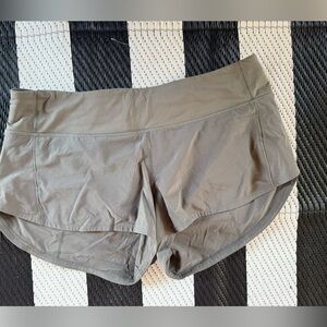 Lululemon speed shorts. SZ 6